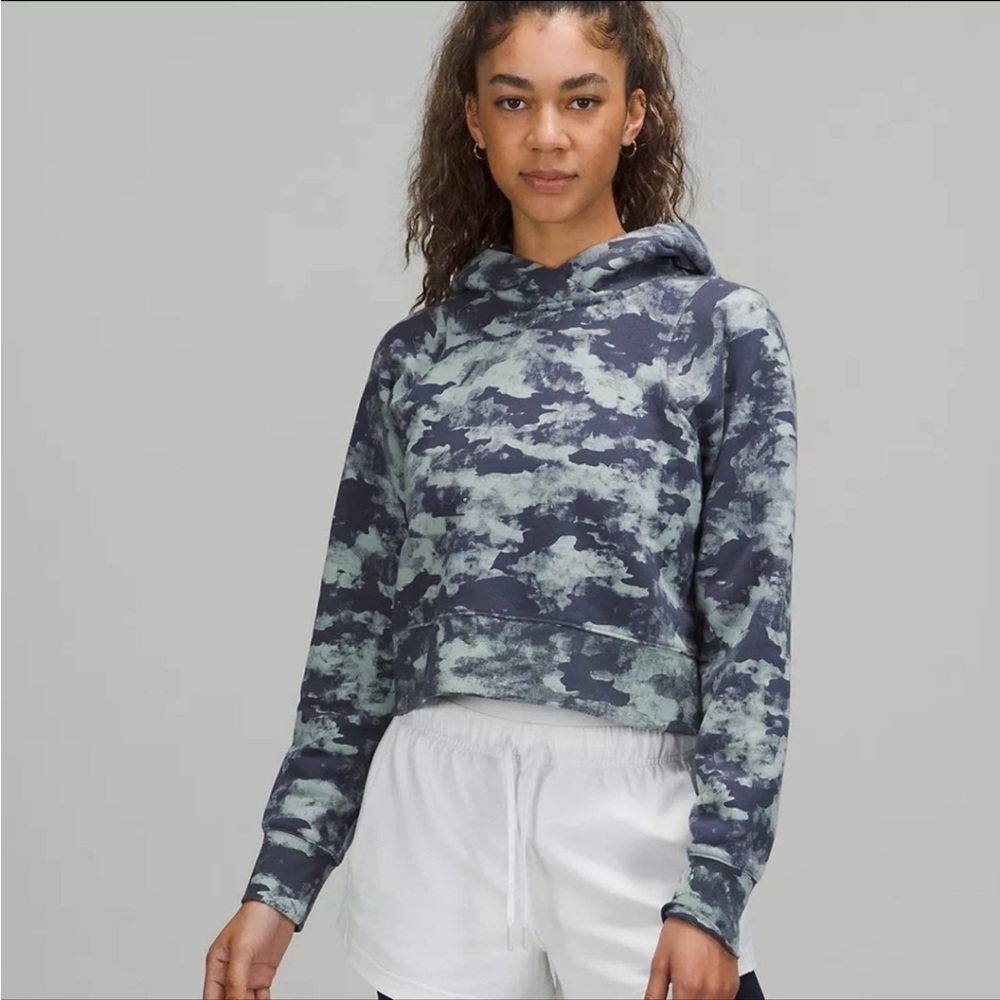 Lululemon Loungeful Cropped Hoodie